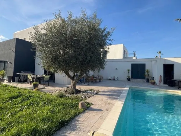 Maison 4 pièces 149 m²