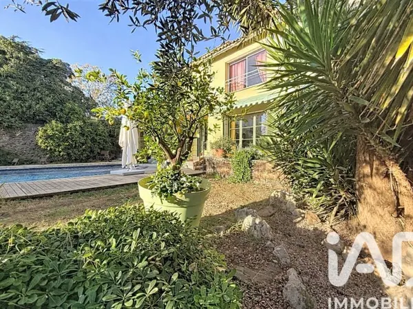 Maison 5 pièces 182 m²