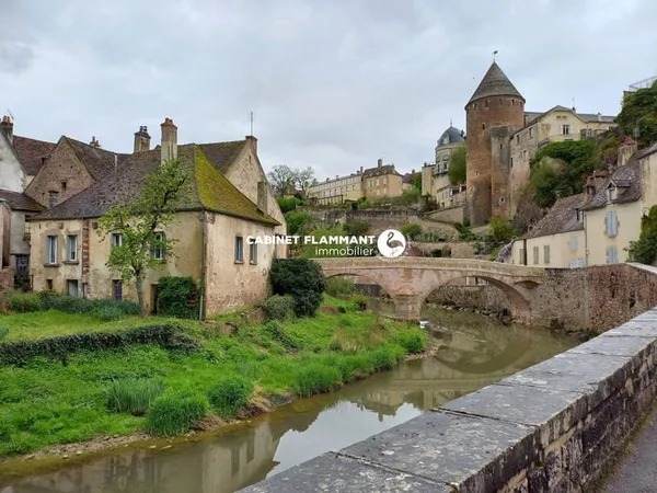 MAISON DE CARACTERE AVEC VUE ET JARDIN