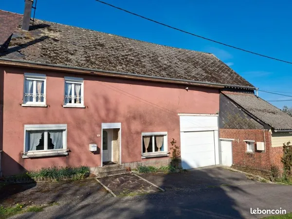 MAISON DE CAMPAGNE avec Grand Garage / Atelier / Cave - Axe SIGNY-L'ABBAYE / LIART