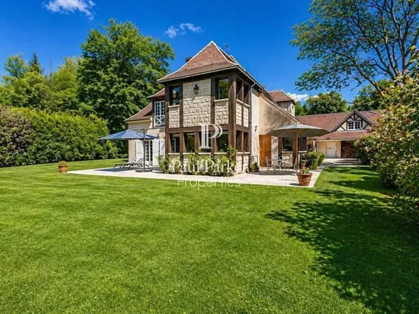 Propriété Chamant proche Senlis 9 pièces 240 m2 parc de 2800 m²