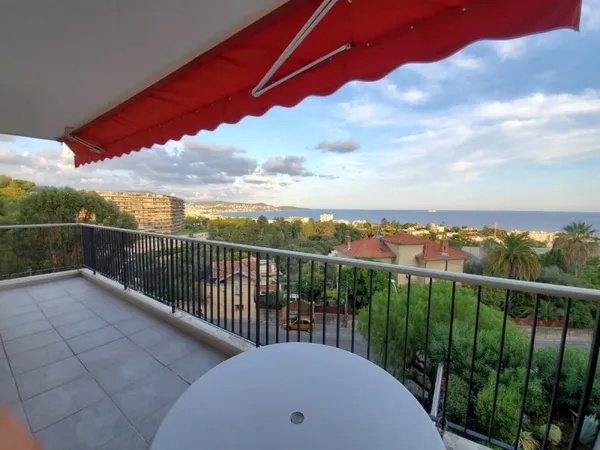 Fabron vue mer-Appartement meublé a louer 76m²
