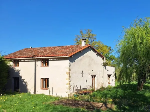 Maison de campagne avec trois chambres