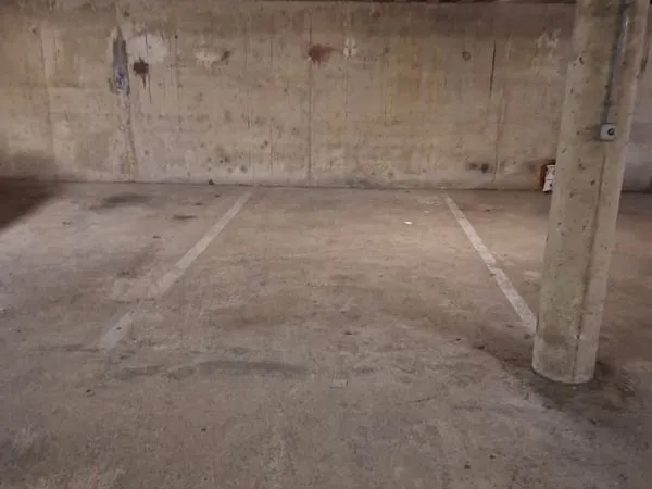 Place de parking 8bis rue Jean Mace