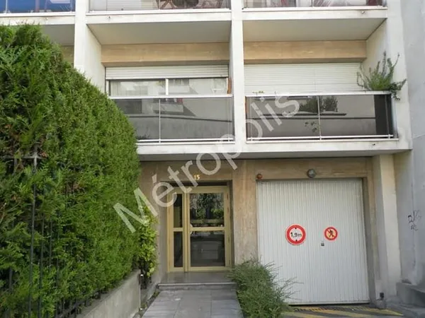 Parking 13 m²