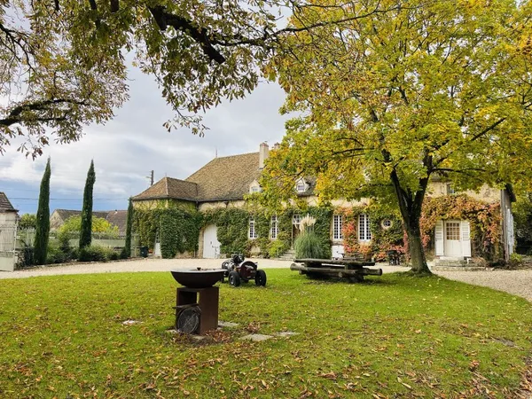 5 MIN BEAUNE - Propriété XVIIIème sur 1,4Ha