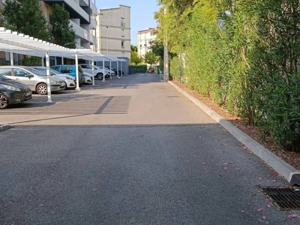 Parking 15 m²