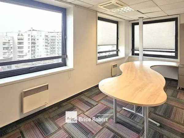 Bureaux 240 m²