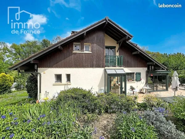 Maison 5 pièces 141 m²