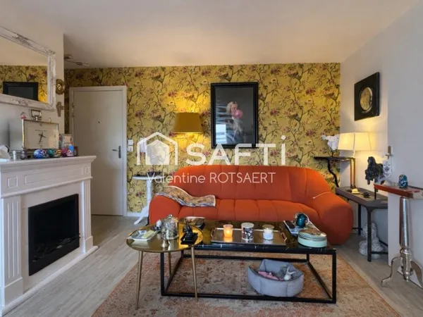 Appartement lumineux 2 pièces + garage (rare)