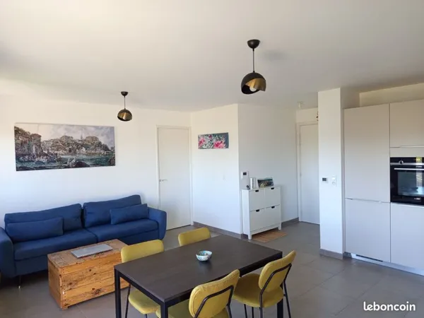 Bordeaux Bastide - Appartement T3 de 66 m² avec balcon et parking, situé dans une résidence récente 