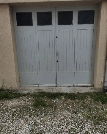 Garage fermé à louer