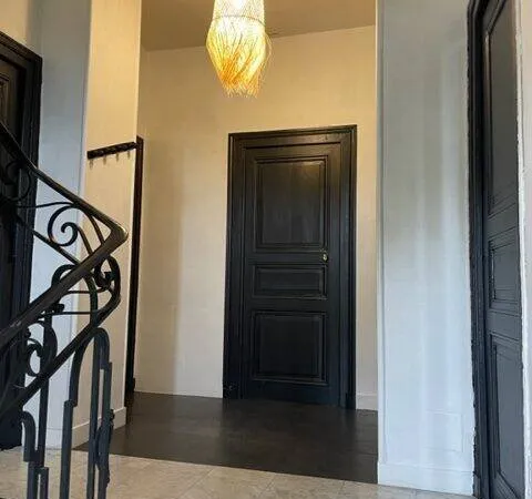Maison 8 pièces 160 m²