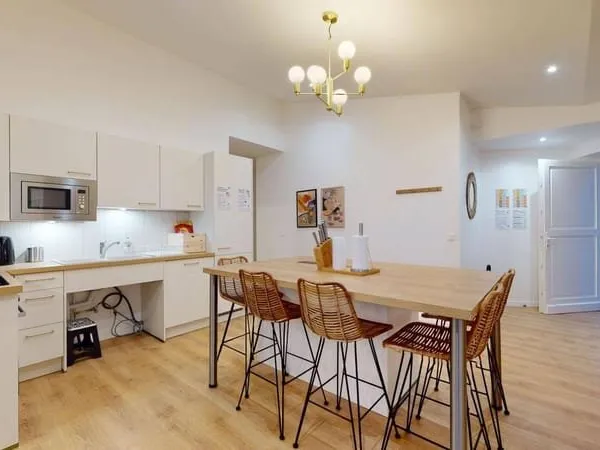 Appartement 16 pièces 380 m²