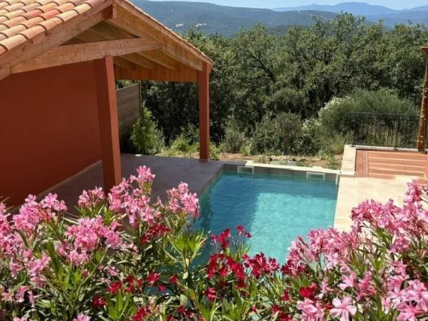 GASSIN VILLAGE MAISON NEUVE de plus de 200m2 AVEC PISCINE