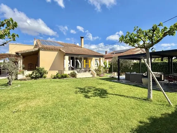 'ORELIA' VILLA DE 160M2 AVEC GARAGE ET ATELIER