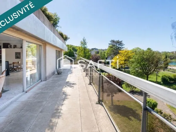 Appartement 5 pièces 157 m²