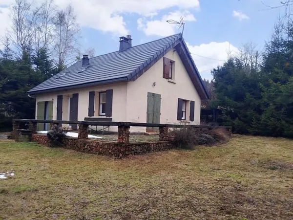 Maison sur une parcelle de 621 m²