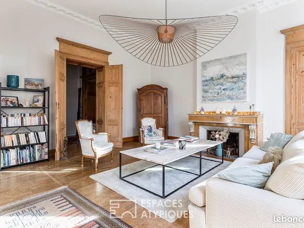 Appartement 5 pièces 199 m²