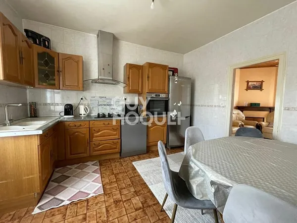 Bien immobilier de rendement Vente Bourges 6p 127m² 192100€