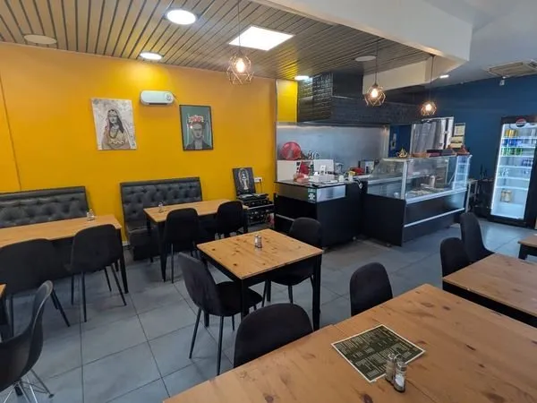 Opportunité Rare : Cession de Fonds de Commerce - Restaurant "Chez Darkoum" (Triolo)