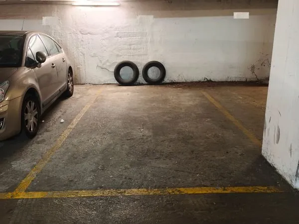 Parking à louer Paris 16eme Montevideo-Longchamp