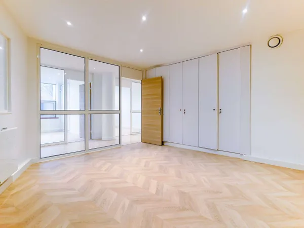 Bureaux 140 m²