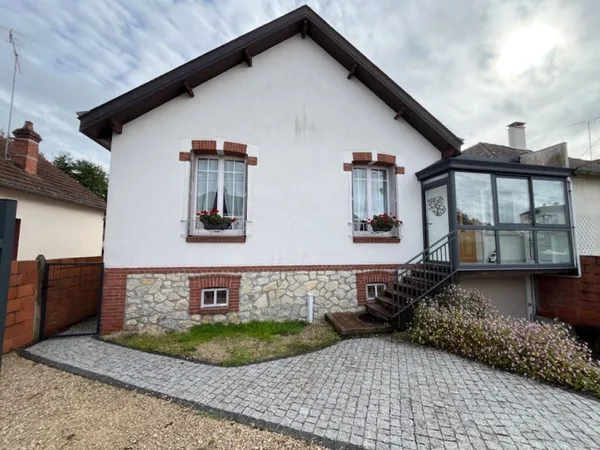 Maison avec gîte dans le centre ville de Lamotte Beuvron