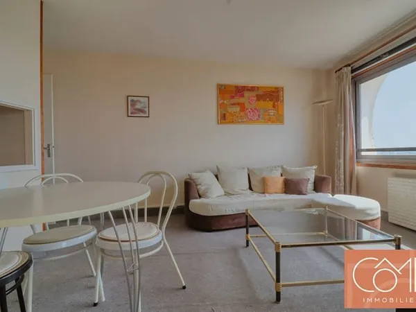 APPARTEMENT T2 -MEUBLE- 40,58M² - LES HORIZONS - CAVE - PARKING - 16ème ETAGE - CENTRE VILLE DE RENN