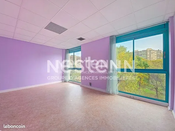 Bureaux 29 m² MANDELIEU LA NAPOULE