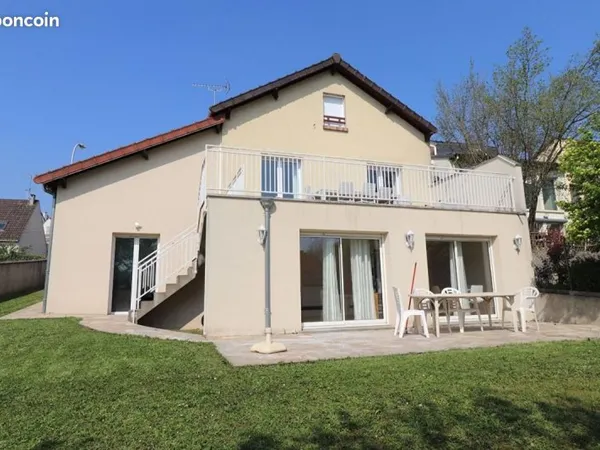 Maison 5 pièces 150 m²