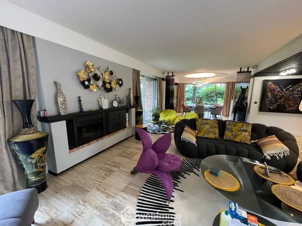 Maison - 308m² - CUTS