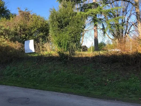 Terrain 790 m²