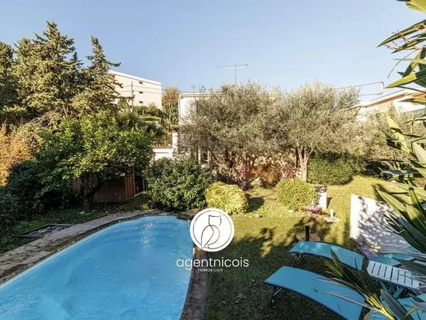 Antibes // Fontmerle : Maison - 5 Pièces - Jardin - Piscine