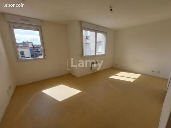 Studio 1 pièce 25 m²