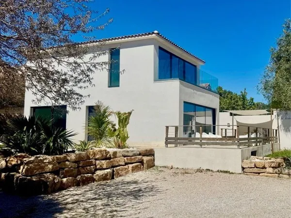 Magnifique Villa d'Architecte T4 quasi neuve avec vue magnifique, secteur très recherché