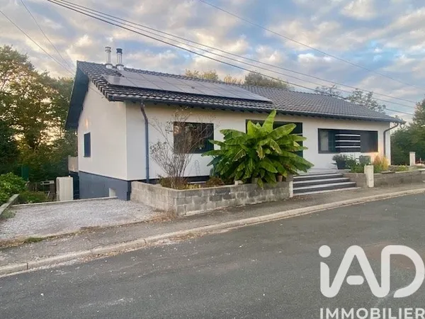 Maison 7 pièces 216 m²