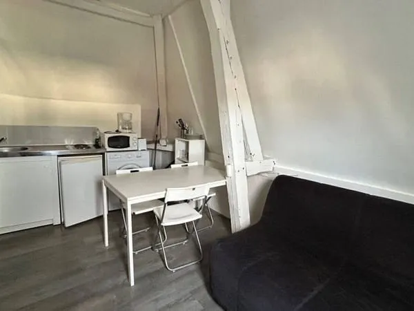 Studio 1 pièce 16 m²