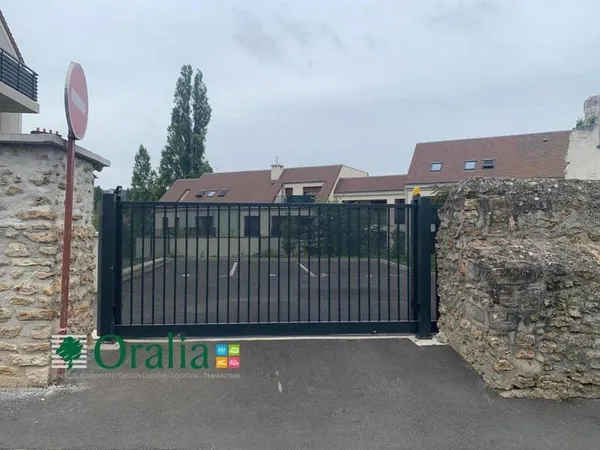 Stationnement Location Linas   55€