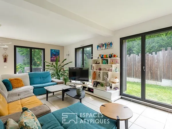 Maison familiale RT2012 avec jardin proche golfs et forêt