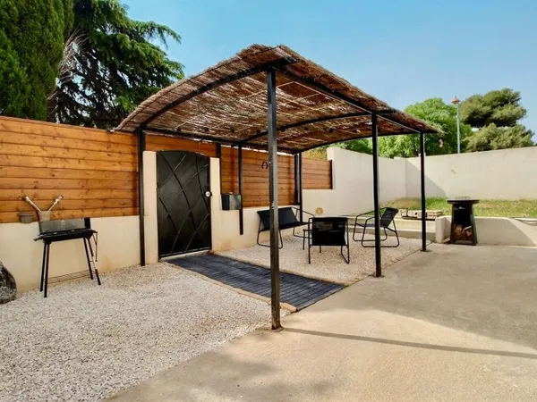 Maison plain-pied 3 pièces avec jardin à vendre à Saint Victoret