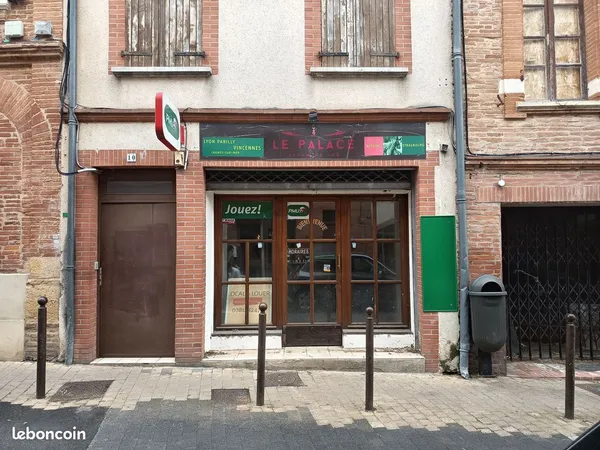 Local commercial 65 m² - Centre historique Muret