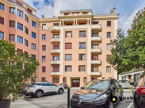 Appartement 6 pièces 148 m²