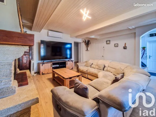 Maison 9 pièces 220 m²