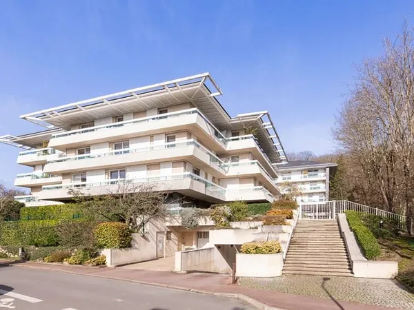 Appartement de 94 m² - Dernier étage avec balcons