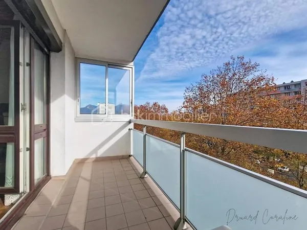 Spacieux T5 transformé en T4 - avec balcon