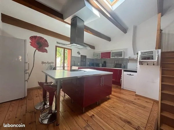 Maison - 240 m2