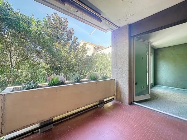 AVIGNON INTRA MUROS APPARTEMENT T4 83m² ASCENSEUR BALCONS