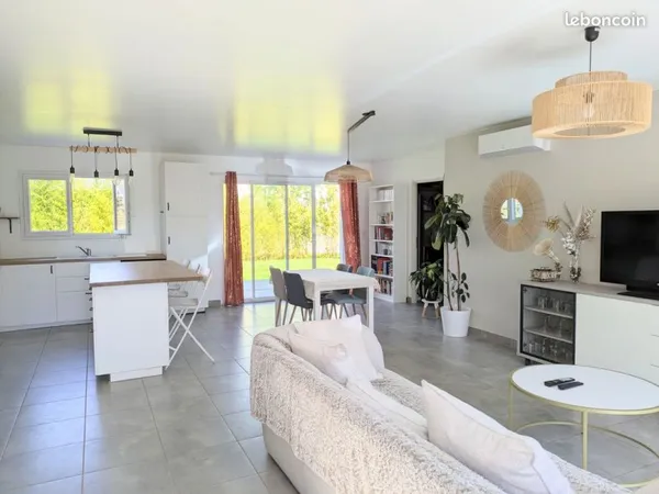 Maison lumineuse avec jardin au calme