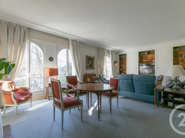 Appartement 6 pièces 137 m²